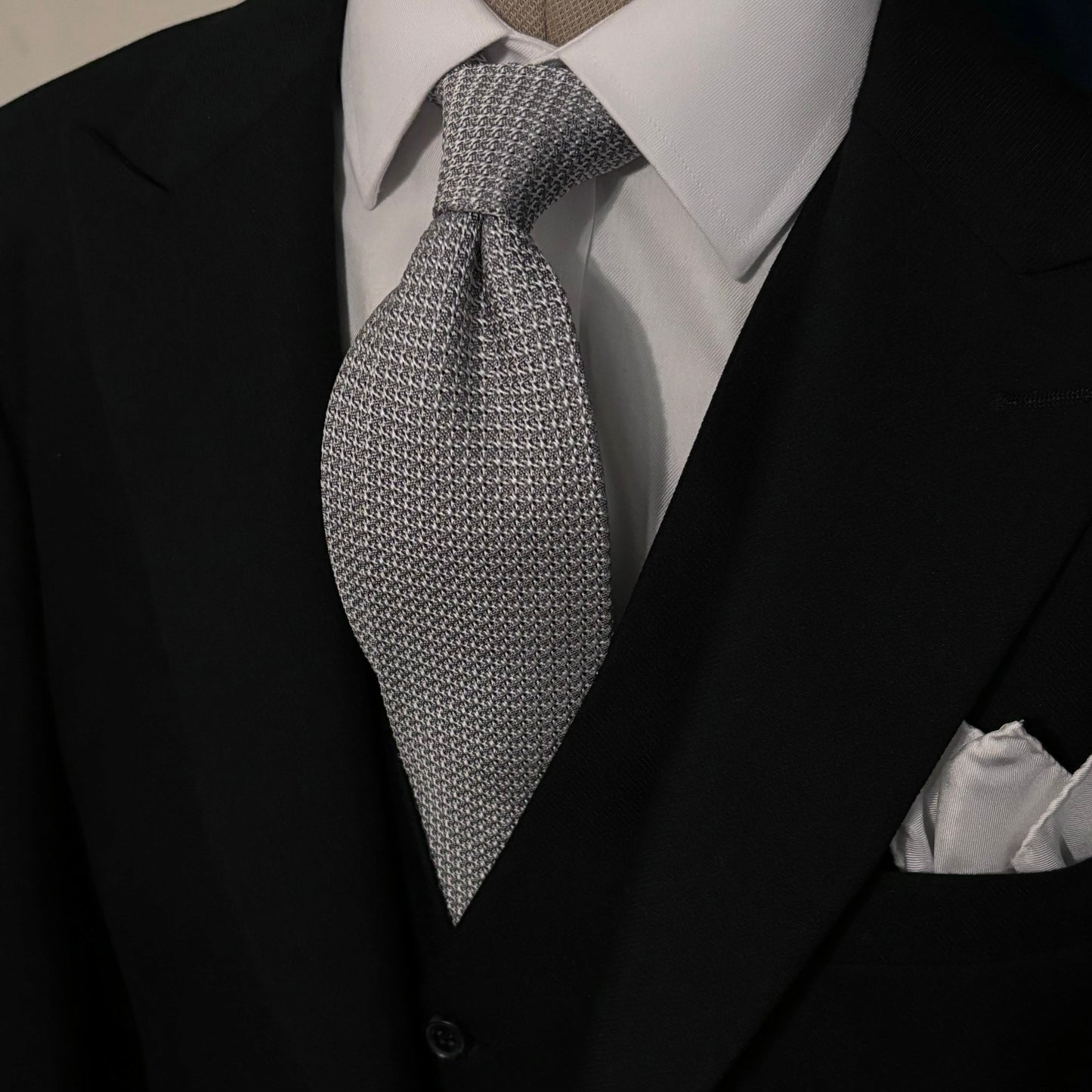 Silver Silk Grenadine Tie (Garza Grossa)