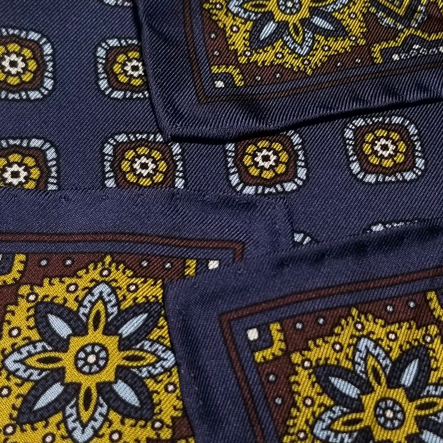 17" Purple Geometric Silk Twill Pocket Square
