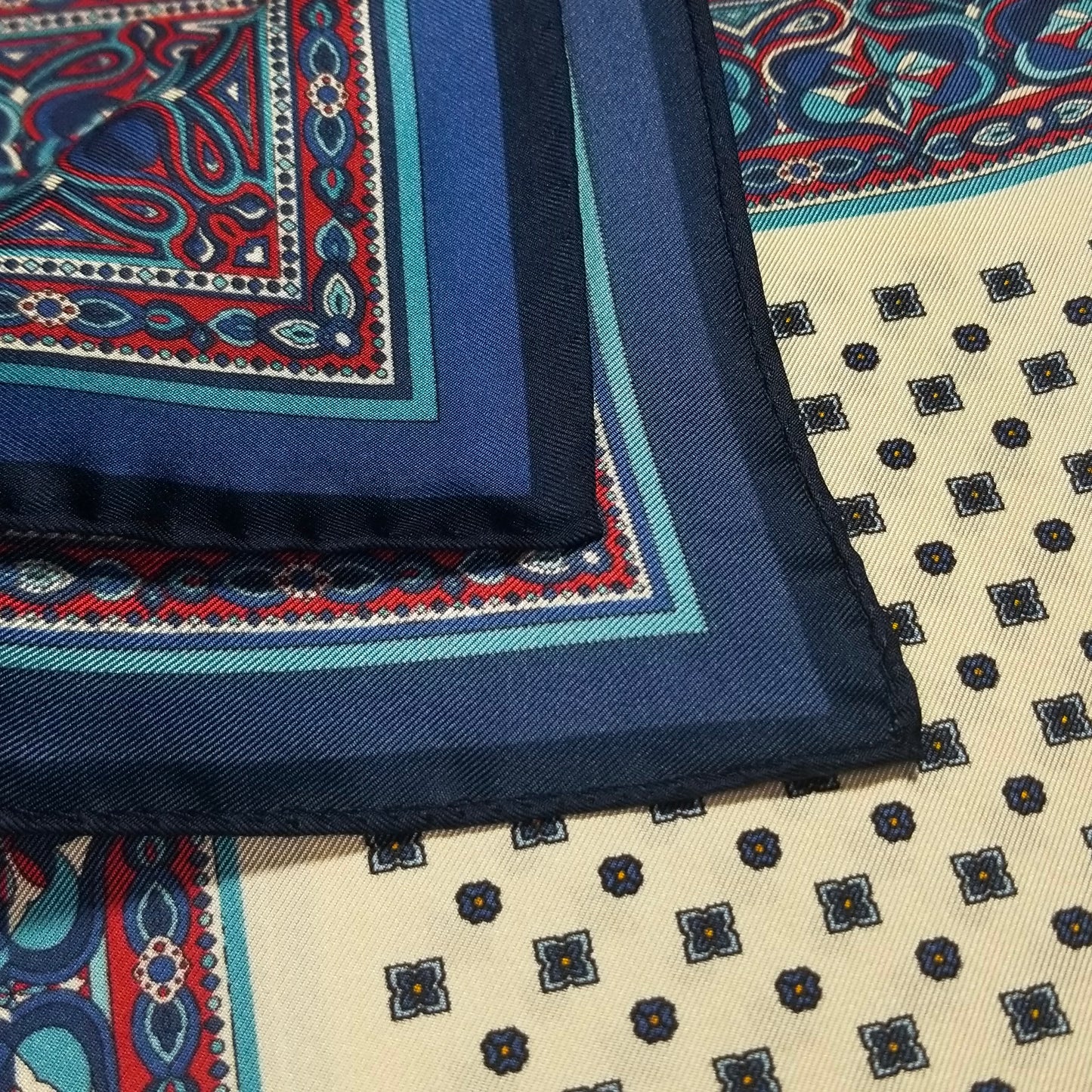 17" Blue & White Geometric Silk Twill Pocket Square