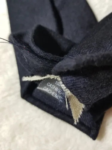7 Fold Untipped Midnight Blue Cashmere Tie