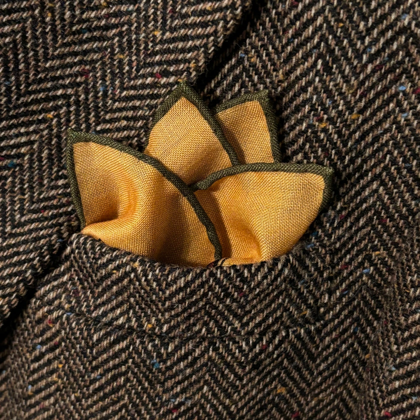 Dominus - Yellow & Olive Green - Wool/Silk Pocket Square